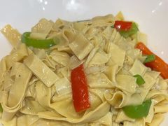 -李记饺子·熏酱东北菜(欢乐谷店)