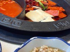 -爱你您·自家鱼塘·活水喷泉鱼火锅(八里店)