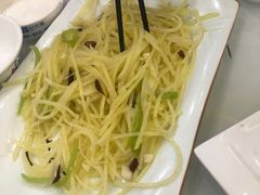 -清真磊磊烧烤老店(饮虎池街34号店)