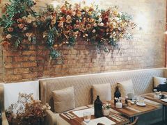 -FLOVIE FLORIST CAFE