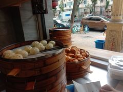 -李与白包子铺(桐梓林店)