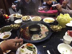 -重庆德庄火锅(体育中心店)