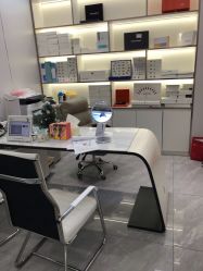 -痘院士专业祛痘皮肤管理