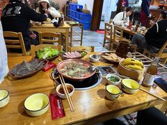 -阿婆情腊排骨火锅(古城旗舰店)