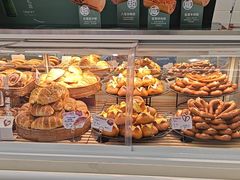 -红星前进面包牛奶公司(君太店)