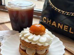-VERIE BAKEHOUSE