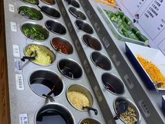 自助调料区-名都晓荷塘主题火锅(建设大街店)