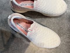 -SKECHERS 斯凯奇(上海国际时尚中心店)