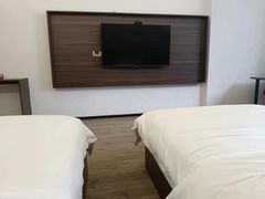 -元一商务电竞酒店(世纪城新会展中心地铁站店)