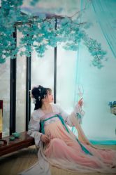 -九月鹰飞汉服摄影工作室