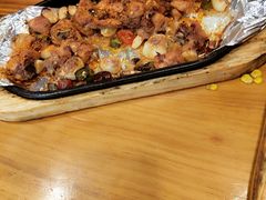 -老东镇啤酒屋海鲜加工·蒸汽海鲜·海鲜烧烤(台东店)