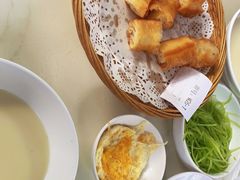 -弄堂咪道-饭香·面香·馄饨香(汇锦广场店)