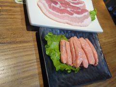 厚切五花肉-·缸桶屋·韩式牛肋条自助烤肉(西湖D11店)