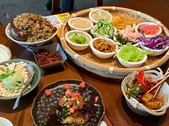 -包整·丝娃娃(一览甲秀楼风景店)