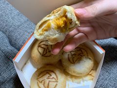 咸蛋黄流心酥饼-肯德基(蓝桥店)