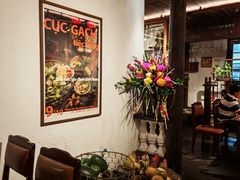 -Cuc Gach Quan Restaurant