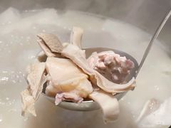 竹笙王猪肚鸡-顺德公广东猪肚鸡·煲仔饭(白石洲店)