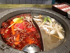 -宽板凳老灶火锅(台湾街店)