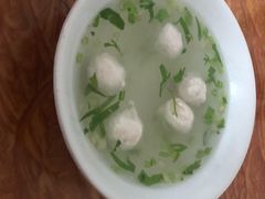 -松树干拌面店