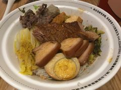 狮头牌鹅肉拼五花肉饭-狮头牌卤味研究所·卤味饭(花城汇南区店)