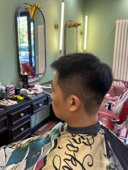 -豪帅男士理容馆