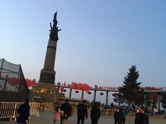 -人民防洪胜利纪念塔