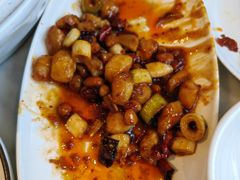 -渝信川菜 · 川味家常菜(财富购物中心店)