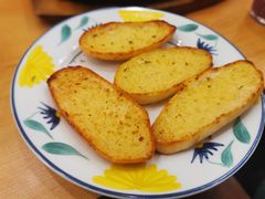蒜香烤面包-萨莉亚意式餐厅(南京环亚凯瑟琳广场店)