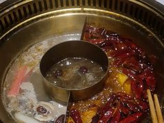 -欠火锅·水牛毛肚·团建聚餐·生日宴(何山路店)