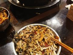 -鸿顺老铁锅美蛙鱼府(解放碑店)