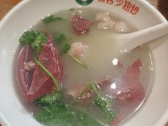 -老天桥酱肉烧饼夹肘子(天桥店)
