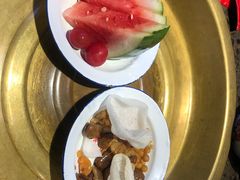 -沪小二炭火蛙锅(淮海中路美食不夜城店)