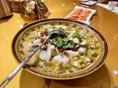 老坛酸菜鱼-百年恒益烧腊海鲜酒家·非遗传承(广州黄埔店)