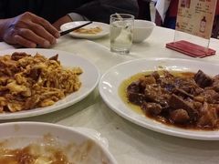 醋溜苜蓿和黄焖牛肉-燕春楼(海河华鼎店)