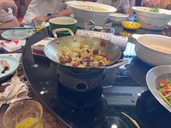-川流不息·地道川菜·小龙虾(新松江路店)