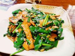 韭菜炒香干-苗湘食府(十年店)