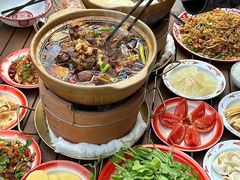 -郭婆婆疯子鸡·土货江湖菜馆