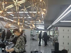-宫铭烫发染发接发店