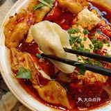 铁锅炖羊肉加个烤羊腿，简直了！！