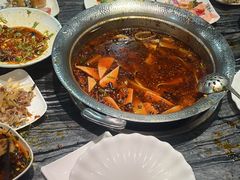 -老船舫·现做活鲜鱼馆(东郊记忆店)