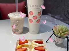 草莓抱抱卷-丁香西饼屋(桂林路店)