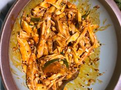 敲糖棒棒鸡-辛香汇·现炒川菜(淮海路百盛店)