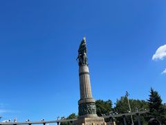 -人民防洪胜利纪念塔