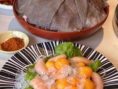 -茅草房·河畔园林火锅