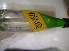怡泉气泡水-蜀留香火锅·始于1999·原四川老火锅(白堤路店)