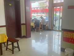 -雪湖煜辰鱼头老店(雪野湖店)