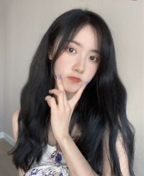 -罗亚帝造型·烫发染发