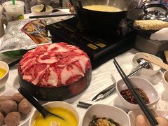-鲜入围煮花胶鸡海鲜火锅
