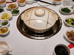 -天宜隆蘑菇宴火锅(石景山旗舰店)