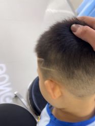 -宫铭烫发染发接发店